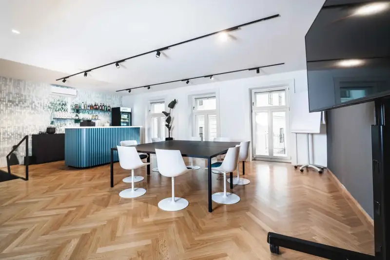 Loft 1080 Raum